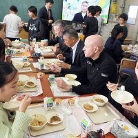 有機米給食「おいしい」　児童と生産者ら交流も　木更津