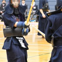 真っ向勝負、王者撃破　男子・中央学院　剣道　千葉県高校新人大会