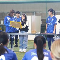 選手が“おもてなし”　オルカ鴨川感謝祭　サポーター１００人集う