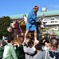 伝統継承新たな祭りへ　地域の垣根越えみこし担ぐ　アート、音楽…多彩な催し　フェスティバルトウノショウ初開催　東庄