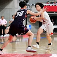 最初で最後の舞台　千葉経大付・上野　高校バスケ・ウインターカップ	