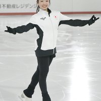 練習を公開したフィギュアスケート女子の中井亜美＝１４日、船橋市の三井不動産アイスパーク船橋