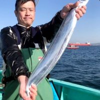 観音崎沖で釣り上げたタチウオ（写真は「守山丸」提供）