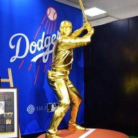 東武船橋で黄金展　５５００万円の「黄金のバッター大谷翔平」、２億円の「しゃぶしゃぶ鍋」も