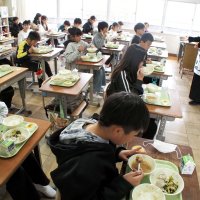 地元食材ギュッと給食に　小中学校に特別献立　木更津