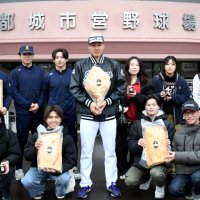 広池、後輩から激励　都城キャンプ　千葉ロッテ
