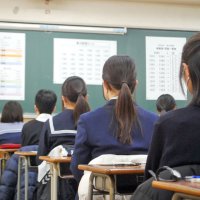 いざ本番、期待と緊張胸に　千葉県内公立高入試スタート　「頑張る」「いつも通りに」　保護者らエール、３月３日合格発表　