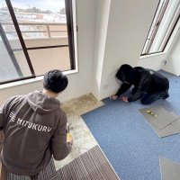 内装工事を手がける「ミツクル」のスタッフ