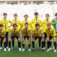 第４節のＦＣ東京戦前、集合写真撮影に臨む柏イレブン