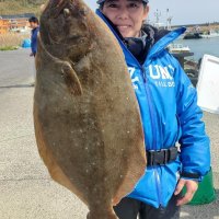 飯岡沖でゲットしたヒラメ（写真は「清勝丸」提供）
