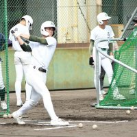 専松野球、準備万端　センバツ２９日準決勝　第９８回選抜高校野球