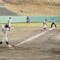 銚子のまちに球春到来　地元２高が恒例親善試合