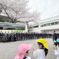 専大松戸ナイン「応援が力に」　初の４強、母校で報告　第９８回選抜高校野球