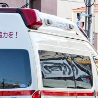 小屋が倒壊、男性死亡　成田