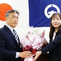 「まちづくり一歩前へ」　渡辺市長が４期目初登庁　木更津