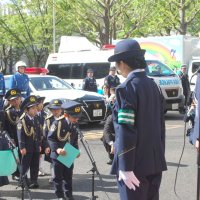 歩行者優先の意識徹底　千葉県庁で春の交通安全出動式