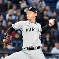 日本ハム戦に先発した千葉ロッテ・毛利＝１５日、ＺＯＺＯマリン